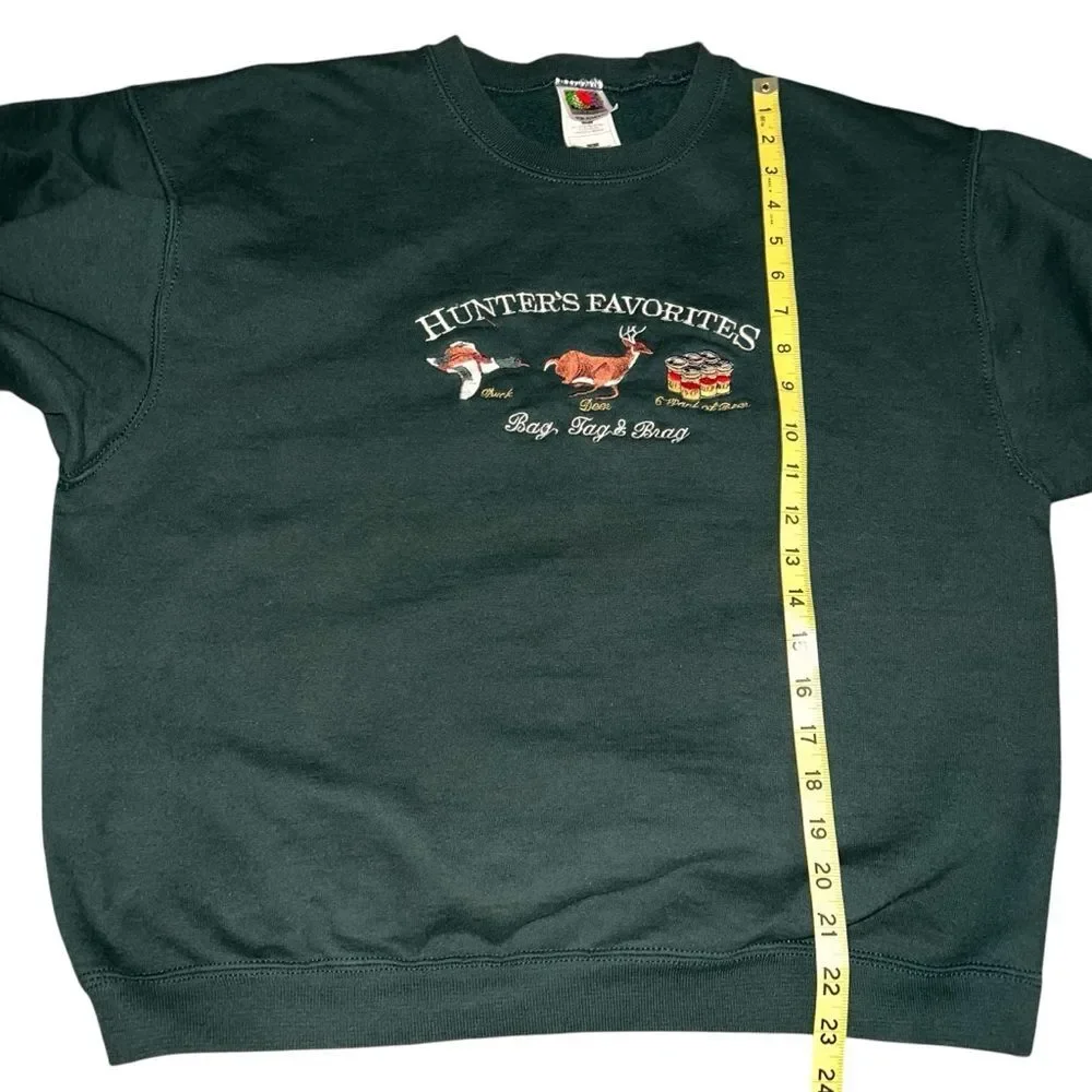 Vintage Embroidered Hunters Sweatshirt Medium Green Duck Buck Beer Bag Tag Brag - Picture 4 of 10